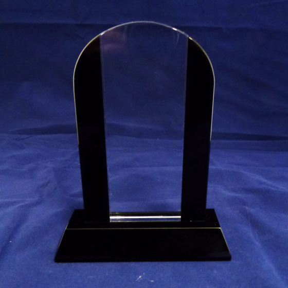 Picture of Arched shaped glass award with black glass edges 180mm